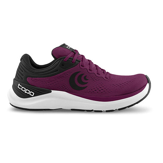 Topo Women's Ultrafly 4 Running Shoes Wine/Black 9.5